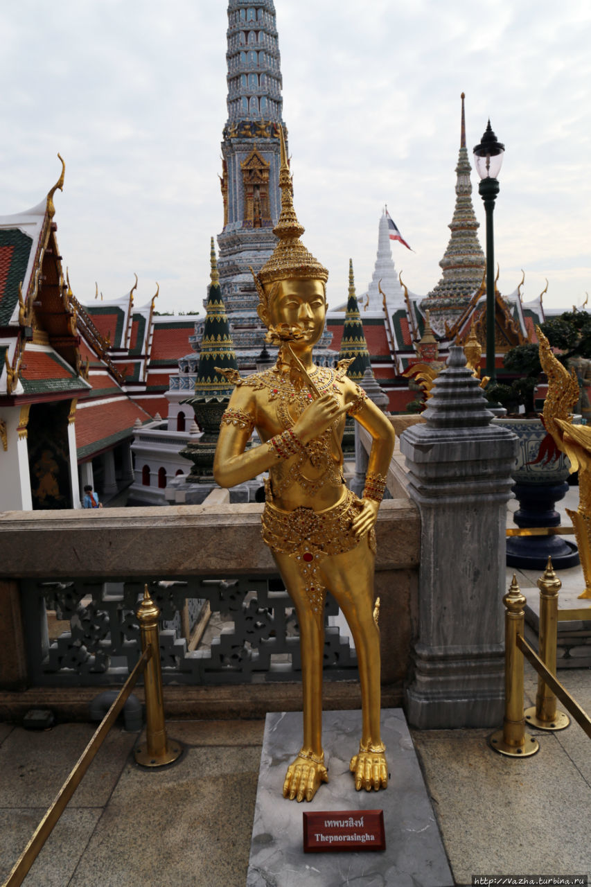 Храм Изумрудного Будды. Часть Вторая Бангкок, Таиланд