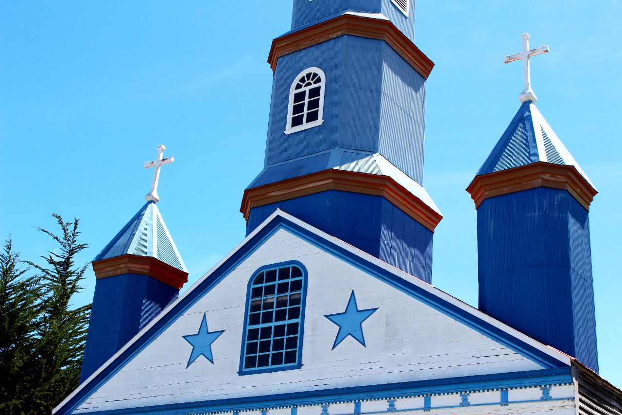 Церковь Святой Богоматери в посёлке Тенаун Тенаун, Чили