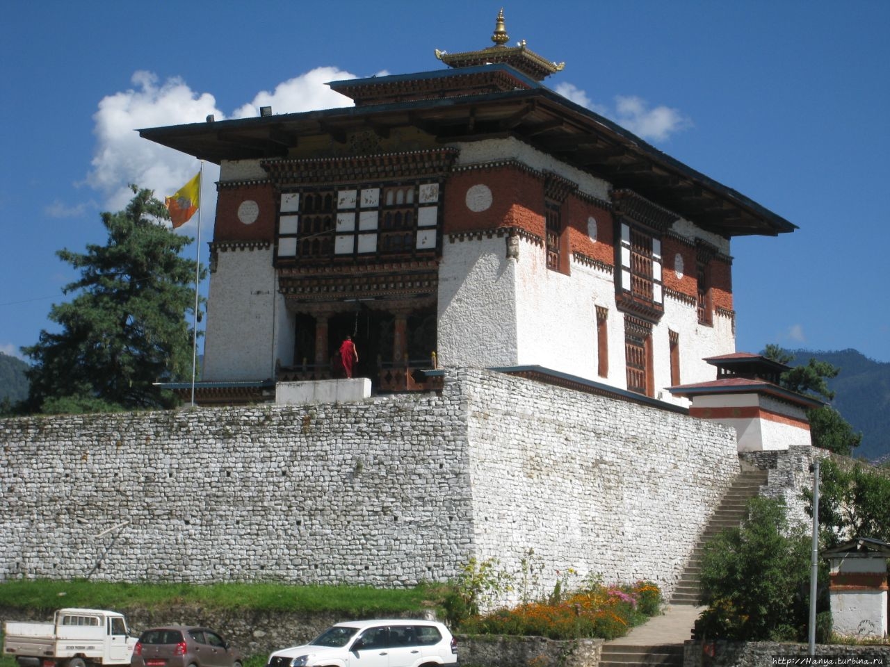 Мужской монастырь Дечен Подранг / Dechen Phodrang Monastery