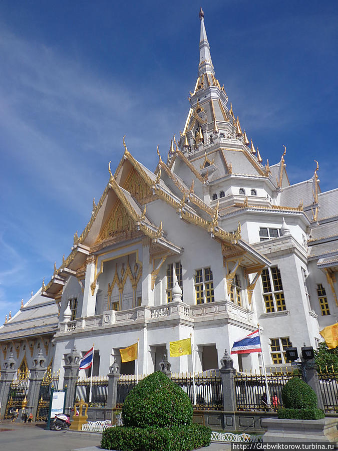 Чаченгсао. Ват Сотон Чон-Бури, Таиланд