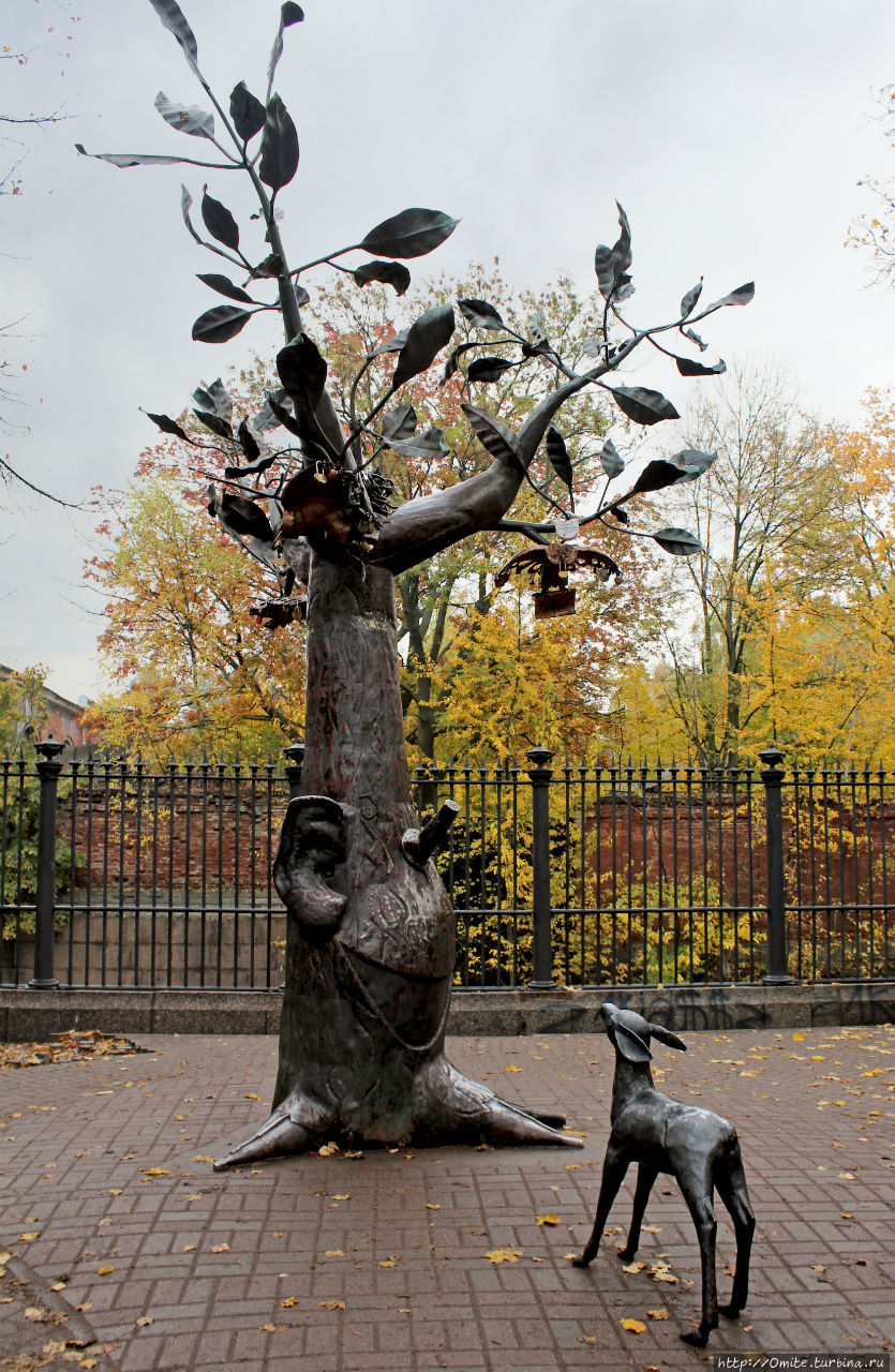«Пошуршать листвой» в Кронштадте
