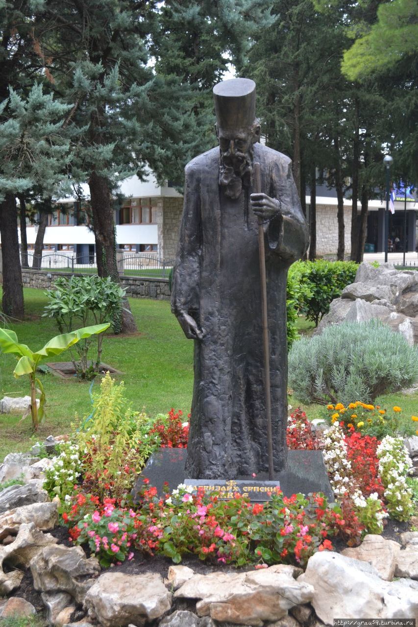 Памятник Патриарху Сербскому Павлу Требинье, Босния и Герцеговина