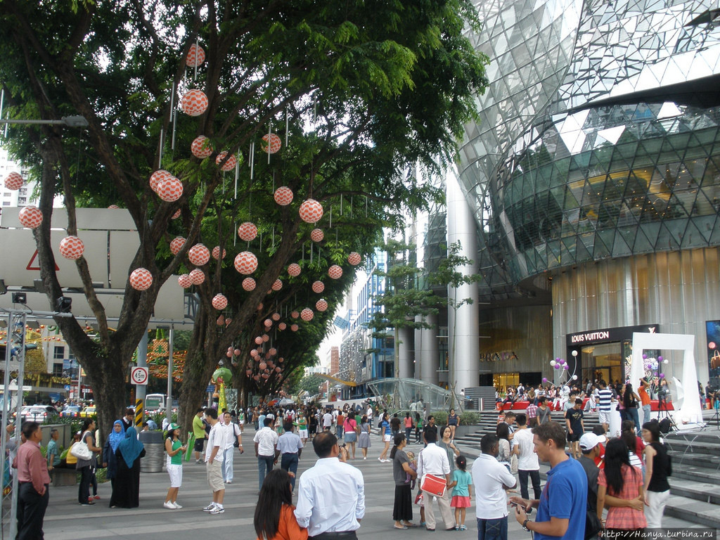 Торговый центр Форум Сингапур (столица), Сингапур (город-государство)
