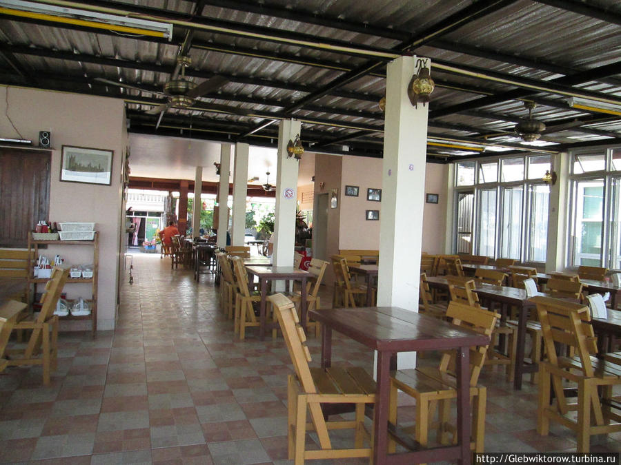 cafe Накхон-Пханом, Таиланд