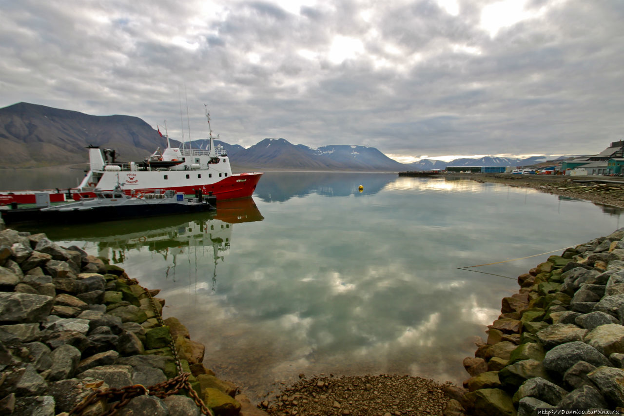 Экскурсия на лодке по Исфьорду / Boat tour along Isfjord