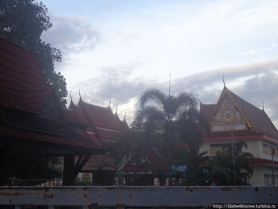 Яла. Религиозные постройки Бетонг, Таиланд
