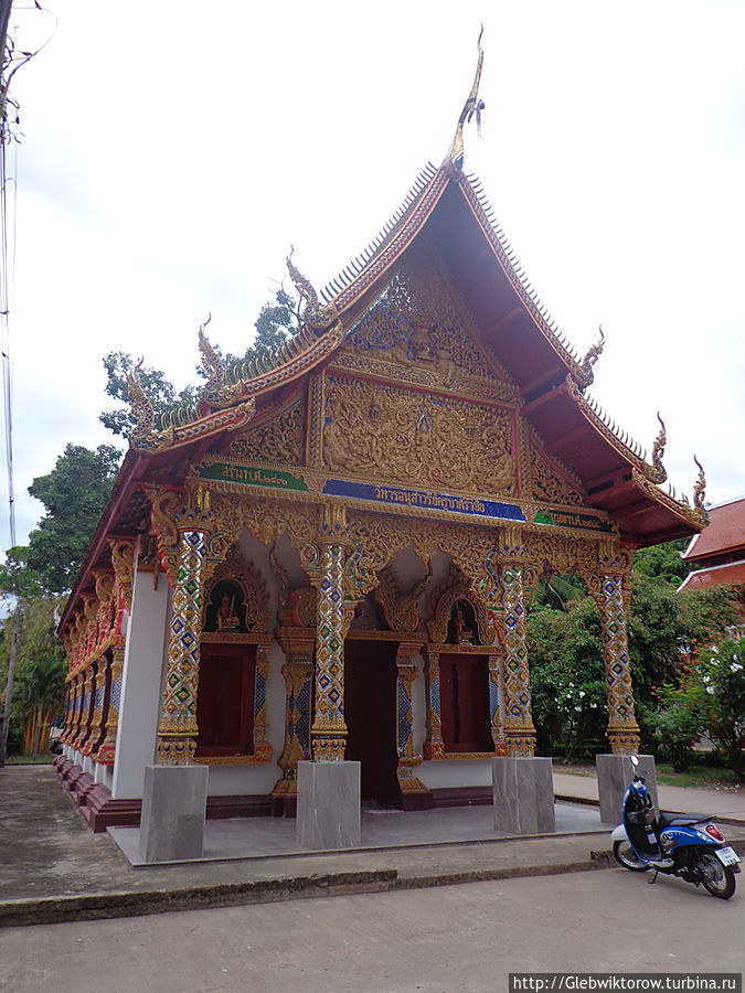 Пхаяо. Ват Си Кхом Кхам Пхаяо, Таиланд