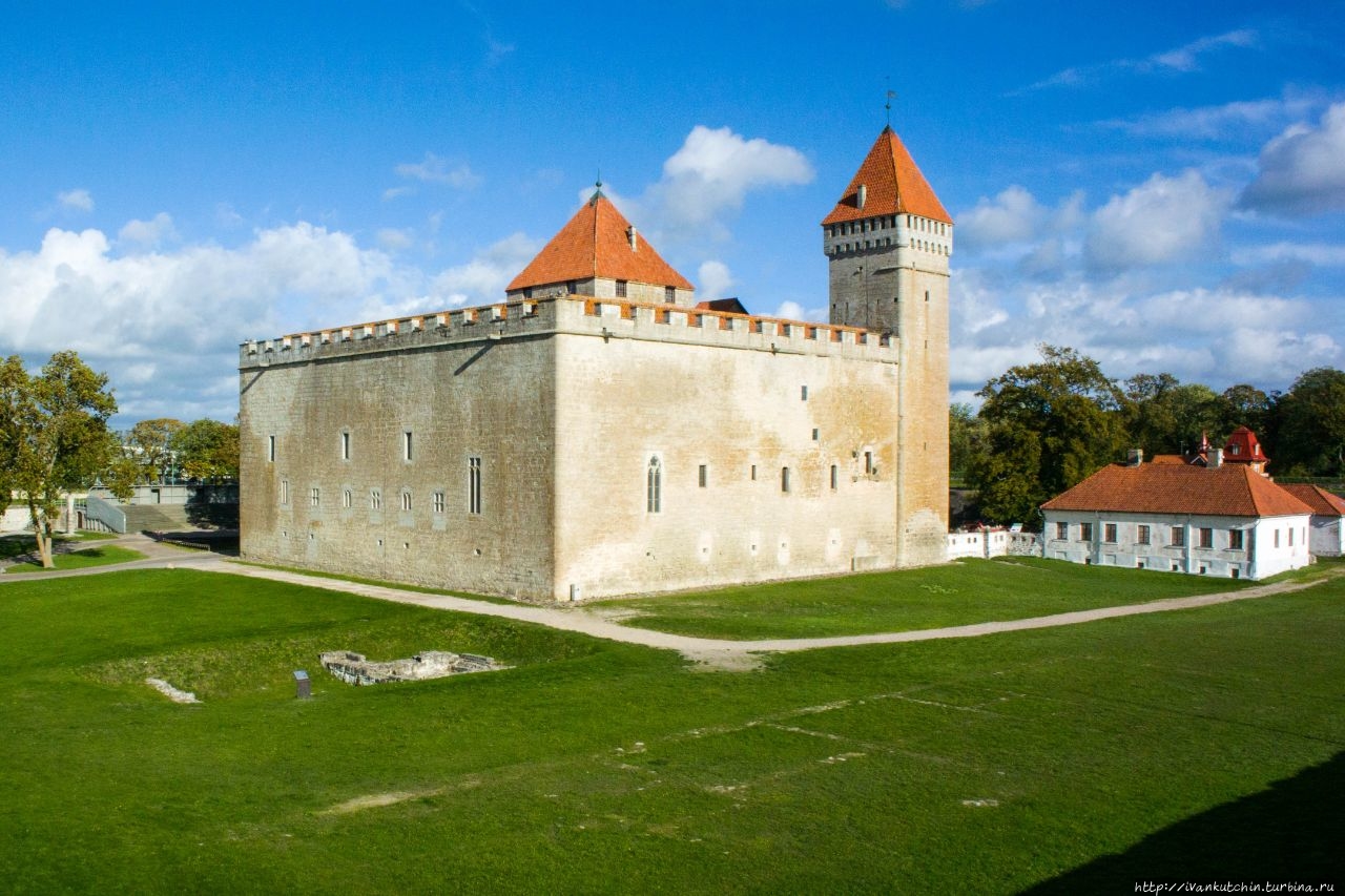 Островная земля Уезд Сааремаа, Эстония