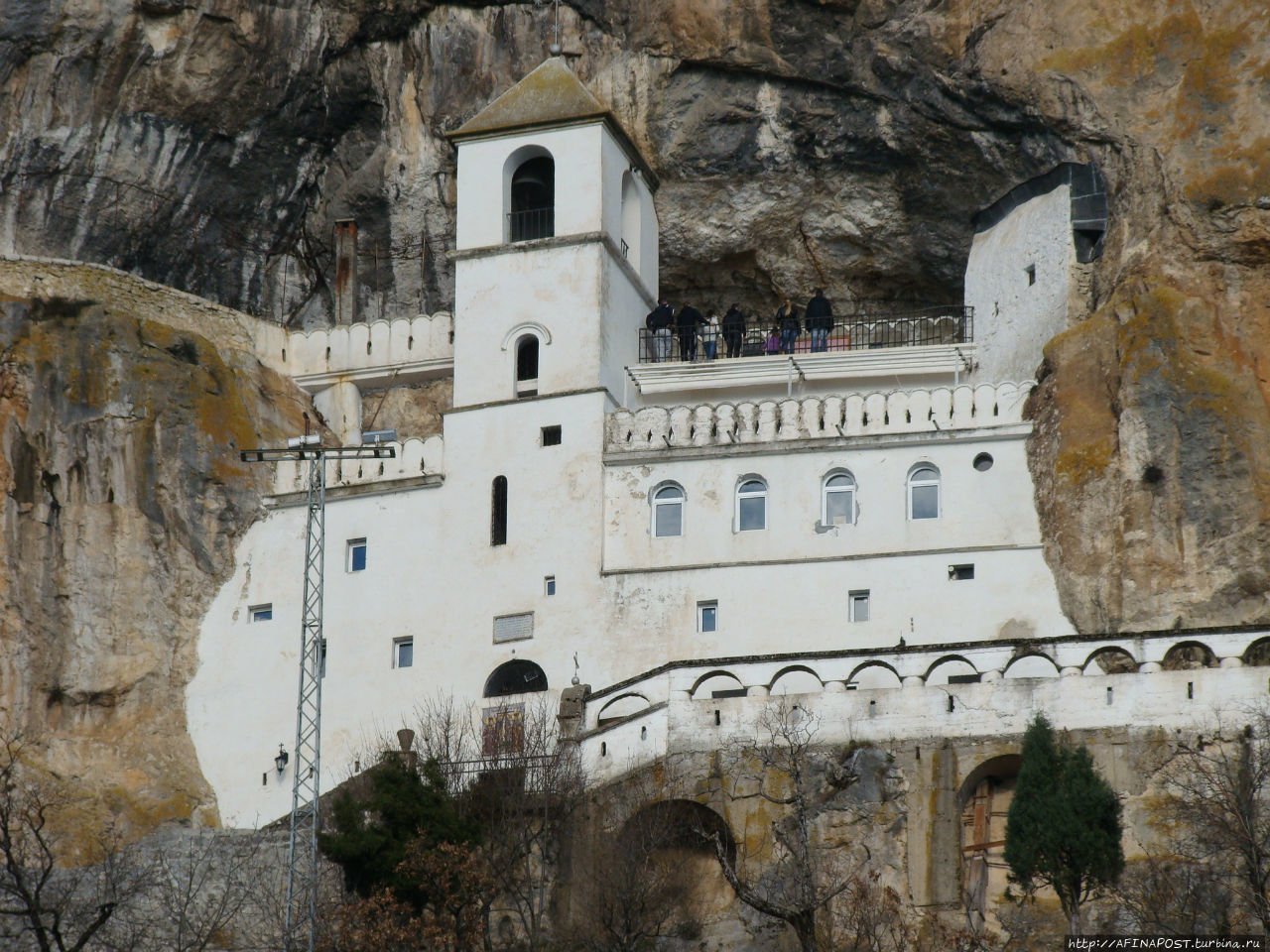 Острог. Парящий монастырь монастырь Острог, Черногория