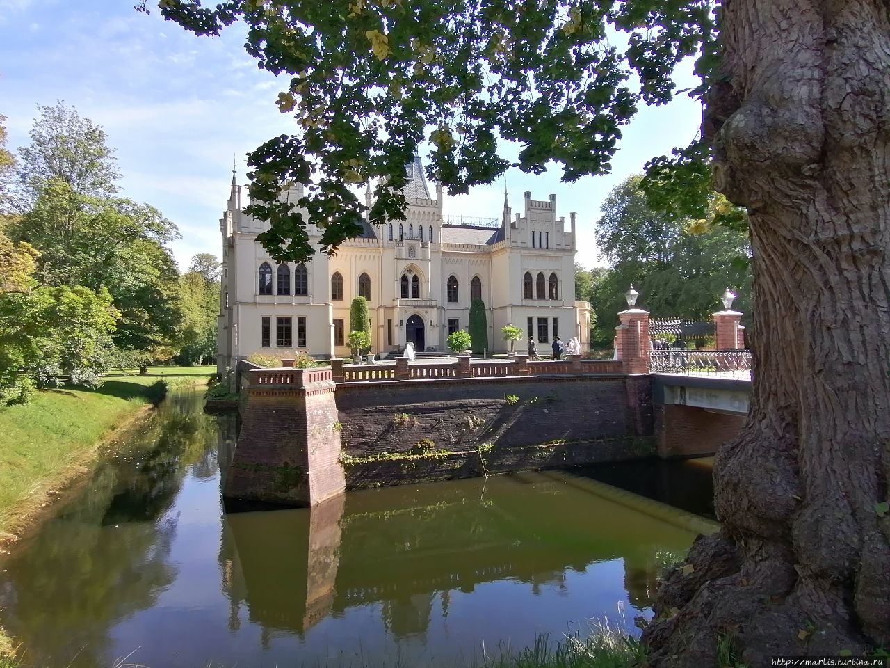 Замок Эвенбург Лер, Германия
