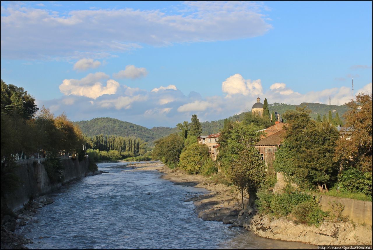 Разнообразные краски Кутаиси Кутаиси, Грузия