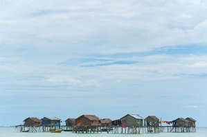 Караван в бирюзовой  пустыне.