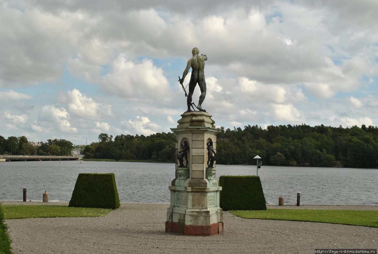 Королевская резиденция Дротнингхольм c парком Дротнингхольм, Швеция