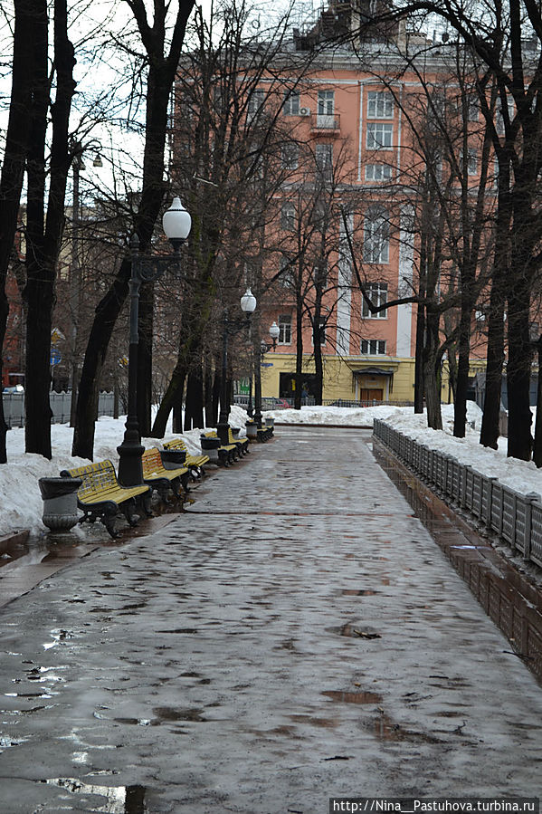 Прошлое  и  настоящее  Патриарших прудов.  Булгаковский след Москва, Россия