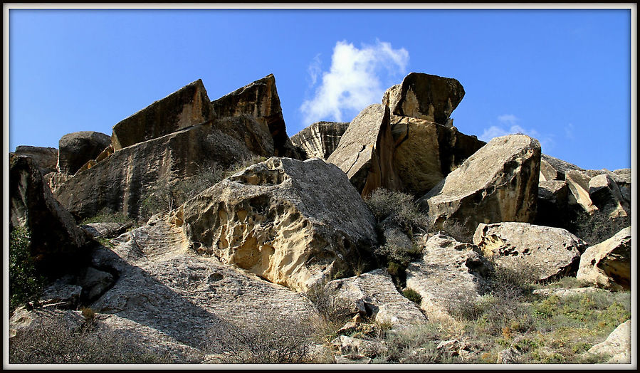 Гобустан — второй объект ЮНЕСКО в Азербайджане Гобустан, Азербайджан