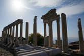 Колонны   храма   Траяна.
