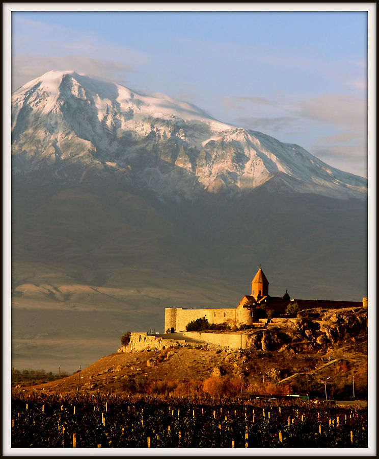 В глубокой темнице или момент армянского счастья Хор Вирап Монастырь, Армения