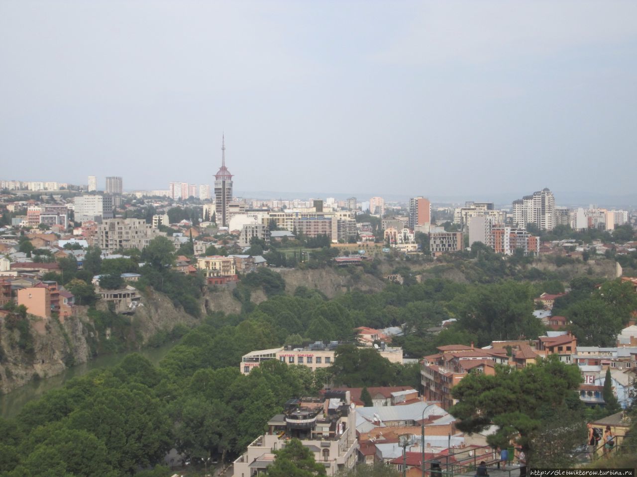 Смотровая площадка около памятника матери-Грузии Тбилиси, Грузия