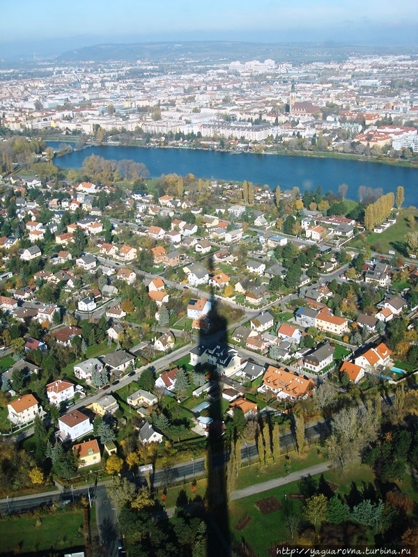 Дунайская башня Вена, Австрия