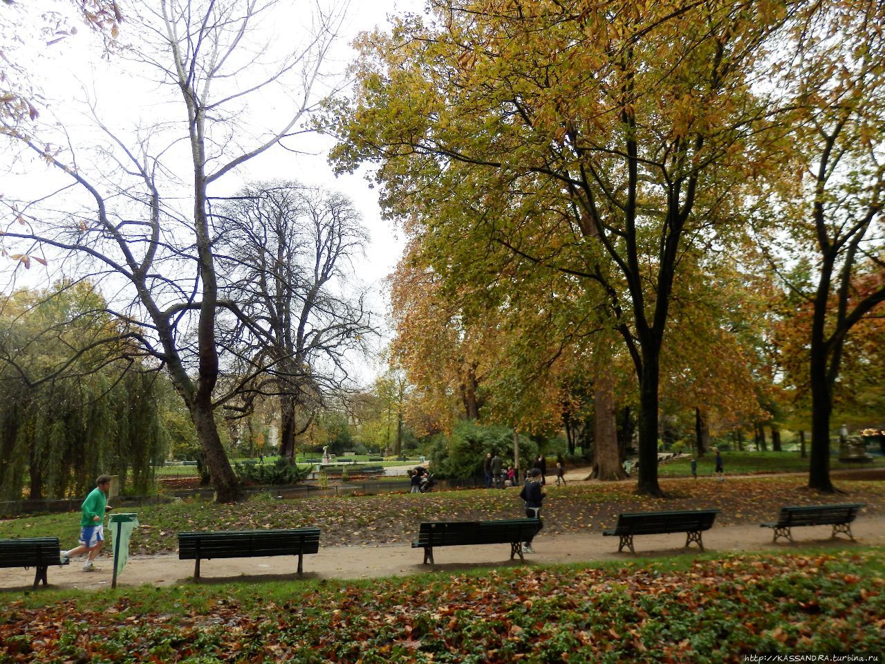 Парк Фоли де Шартр Париж, Франция