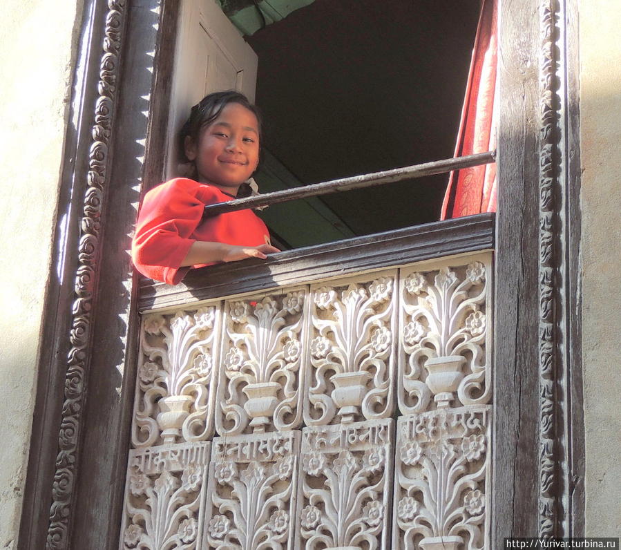 Резные окна домов неварцев — произведение искусства Катманду, Непал