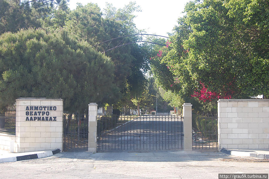 В городских садах Ларнаки Ларнака, Кипр