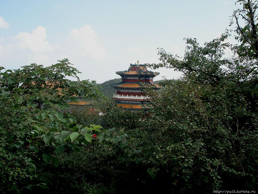 Буддийский монастырь Чжанцзяцзе Национальный Лесной Парк (Парк Аватар), Китай