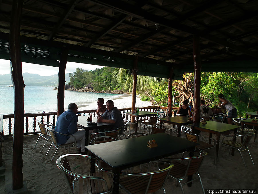Anse Soleil Cafe