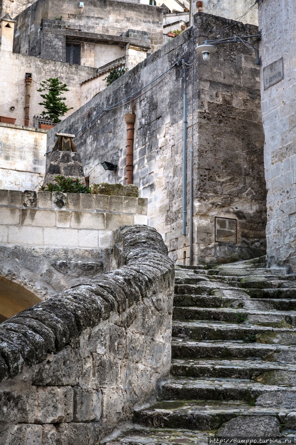 Арки и лестницы Матера, Италия