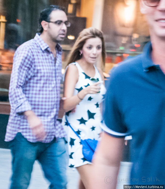 В Барселоне на перекрёстке Барселона, Испания