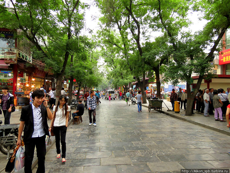 Прогулка пешком по Мусульманскому кварталу Сианя Сиань, Китай