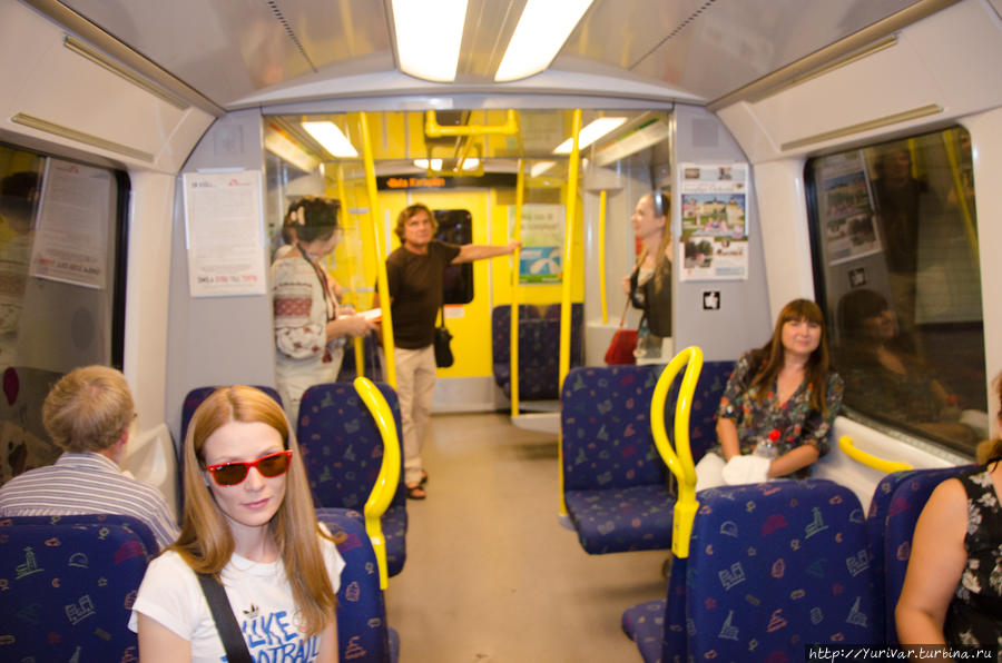 В вагонах стокгольмского метро очень комфортные сиденья Стокгольм, Швеция