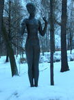 В парке зимой. Скульптура Юность (конец 70-х ХХв).