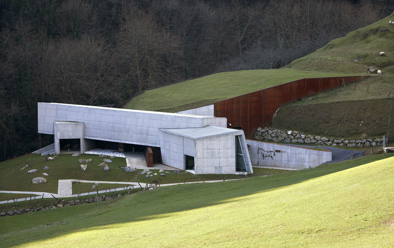 Пещера Экаин / Cave of Ekain (Ekainberri)
