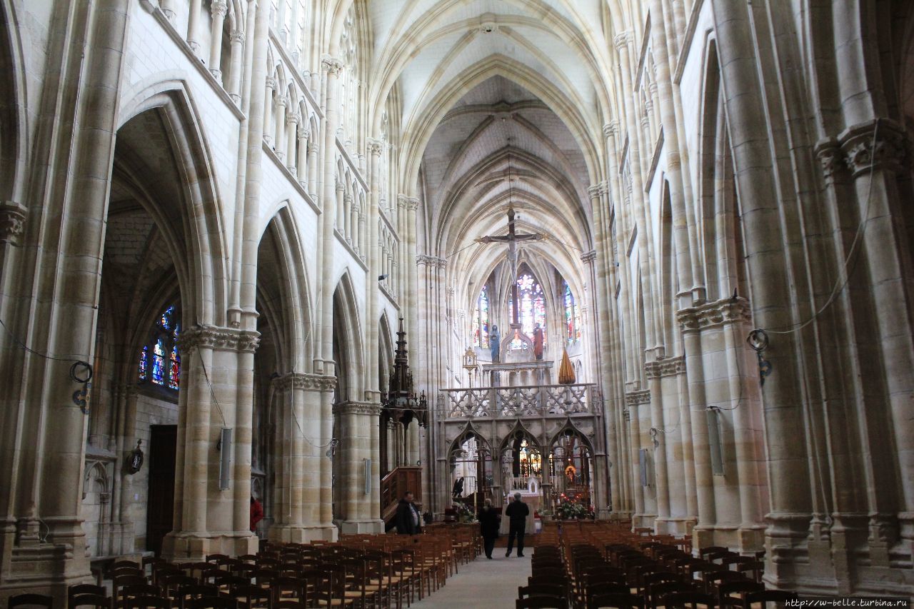 Базилика Нотр-Дам де л'Эпин/ Basilique Notre-Dame de l'Epin