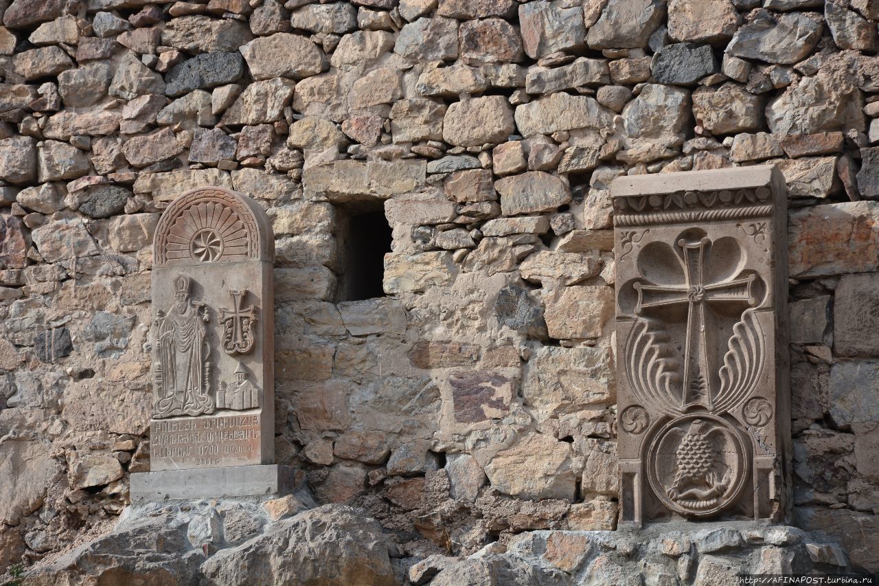 Хор Вирап. История царя Трдата, Св. Григора и богини Анаит Хор Вирап Монастырь, Армения