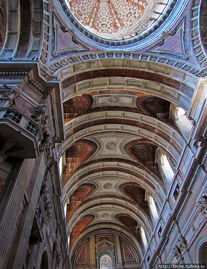 Мраморная базилика, размером с собор — все оттенки розового Мафра, Португалия