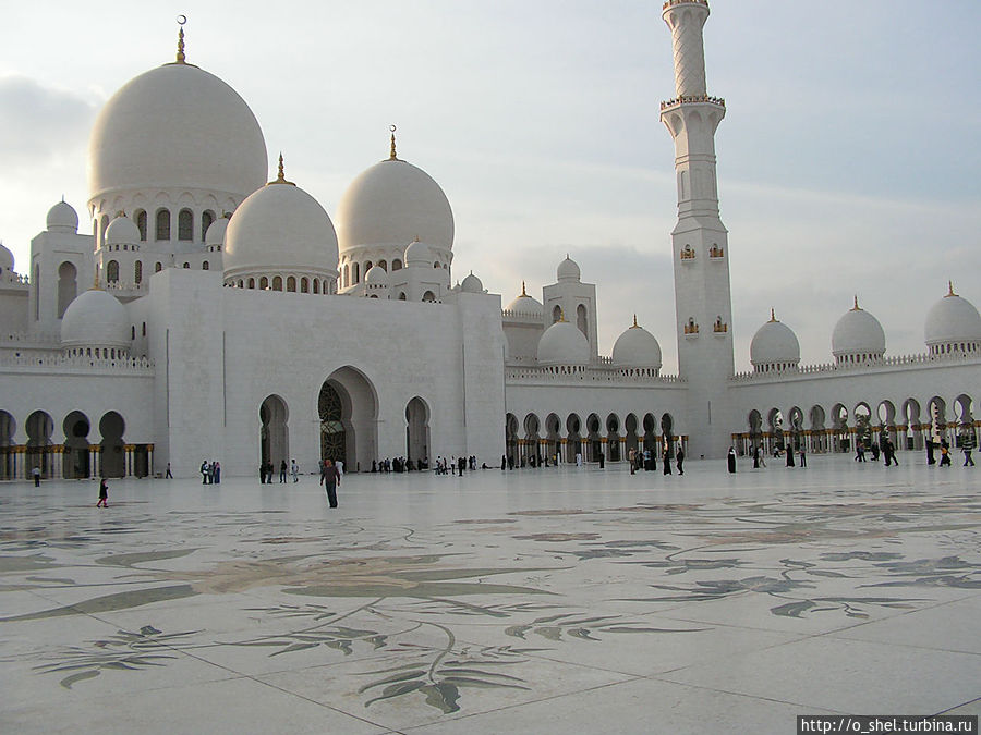 Белая мечеть (+ночная панорама города)