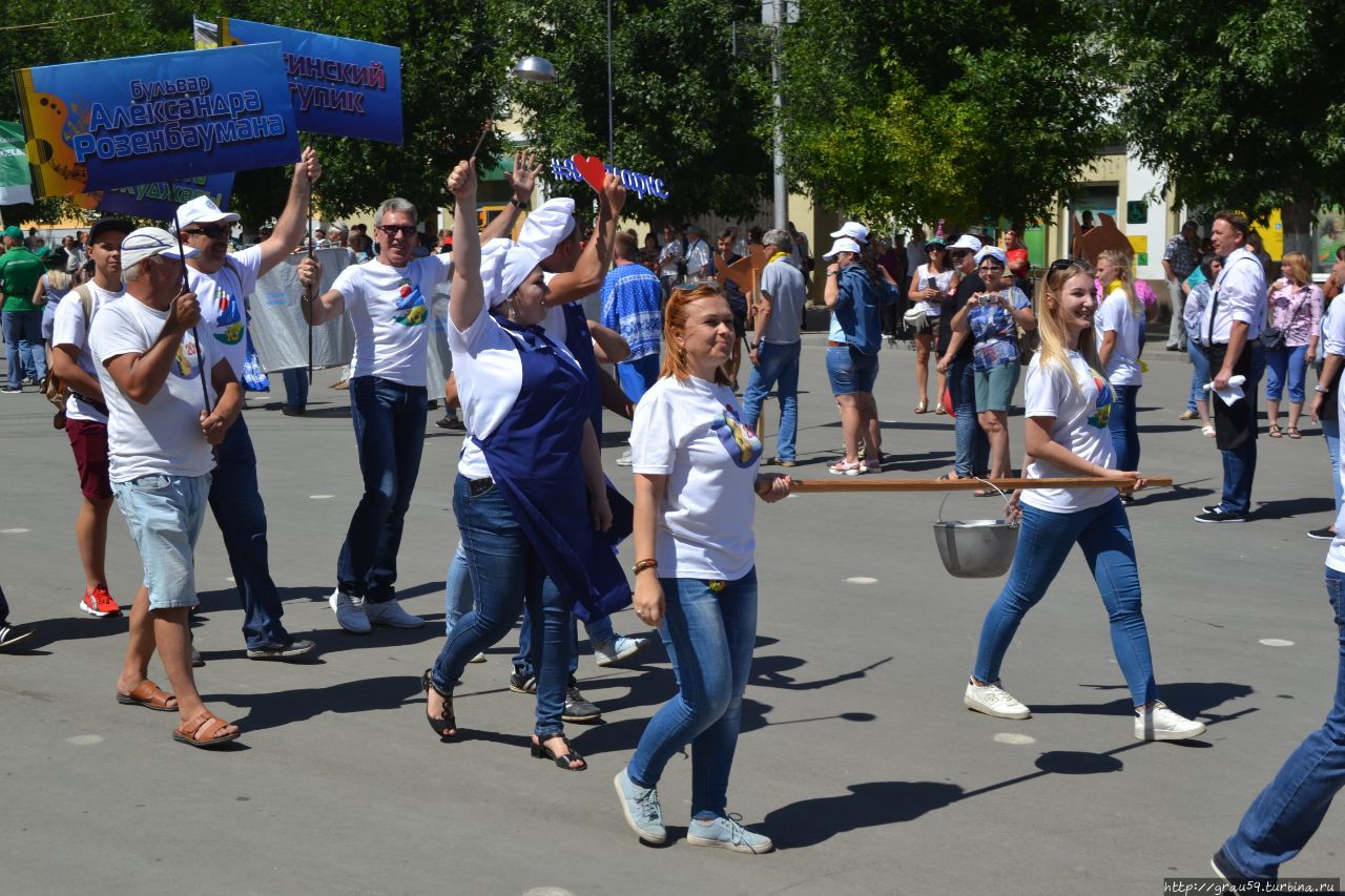 Фестиваль ухи на Волге Вольск, Россия