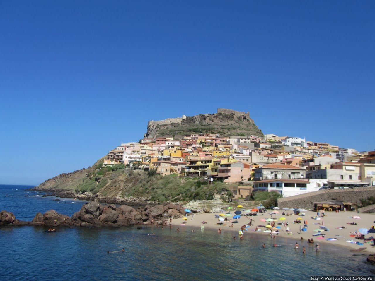 Sardegna: город и крепость Castelsardo Кастельсардо, Италия