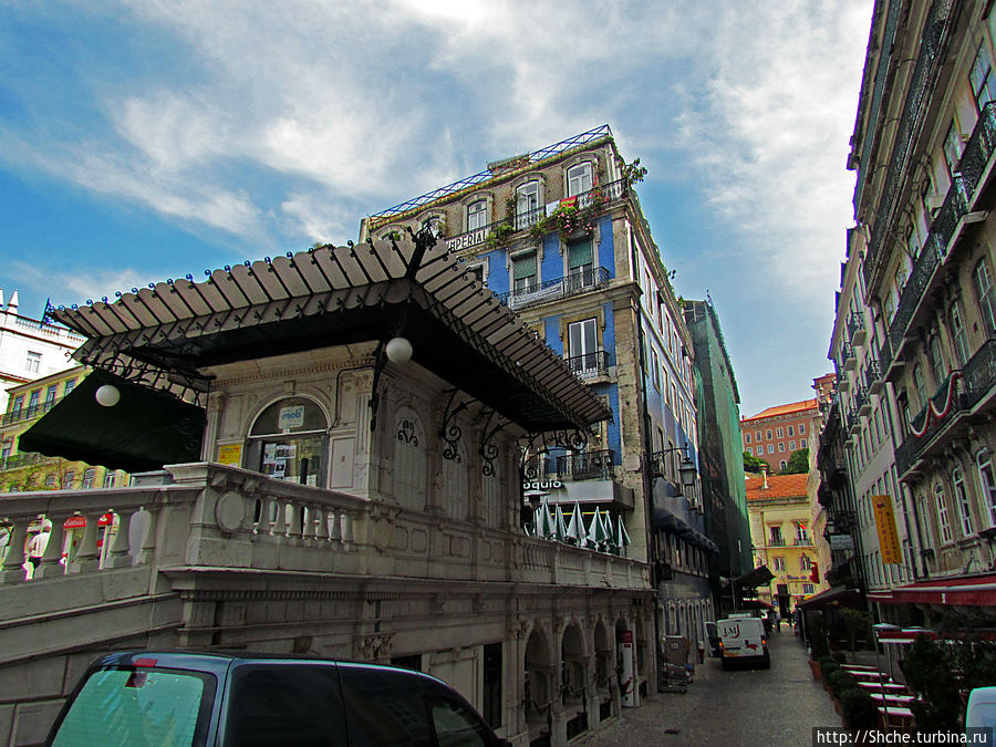 Praça dos Restauradores — культурный центр Лиссабона Лиссабон, Португалия