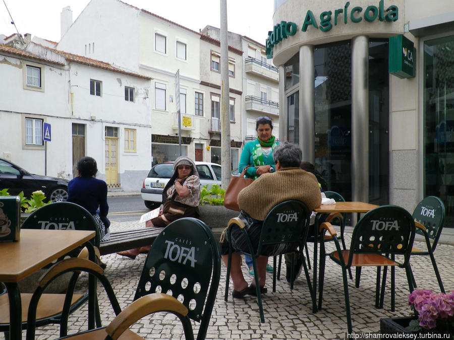 Назаре. Старинные традиции рыбацкого городка Назаре, Португалия