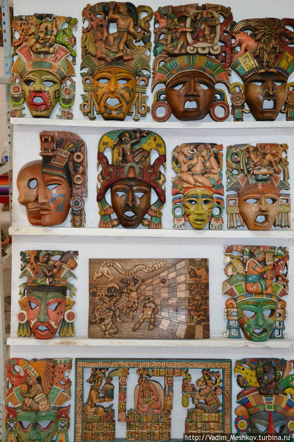 Ритуальные маски племени майя.