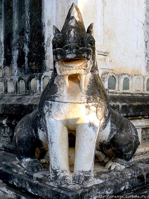 Храм Ананды в Багане. Фот