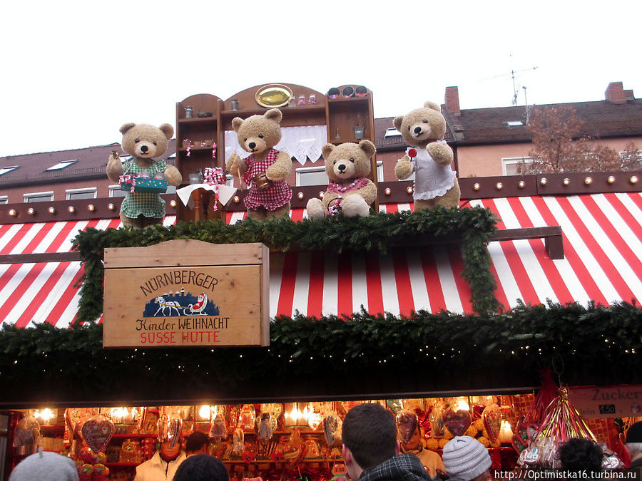На детской рождественской ярмарке Нюрнберг, Германия