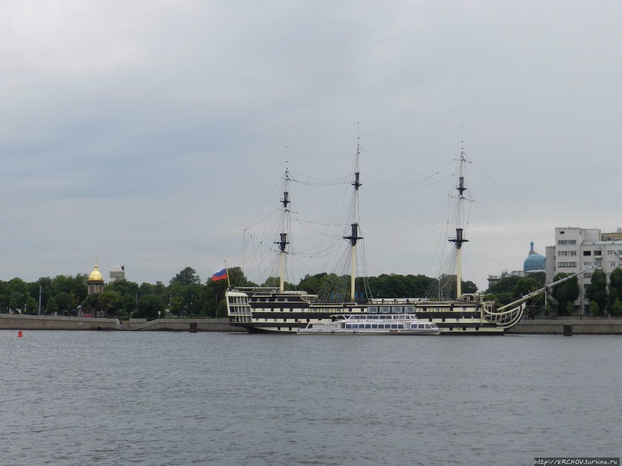 Прогулка по Неве на скоростном катере Санкт-Петербург, Россия