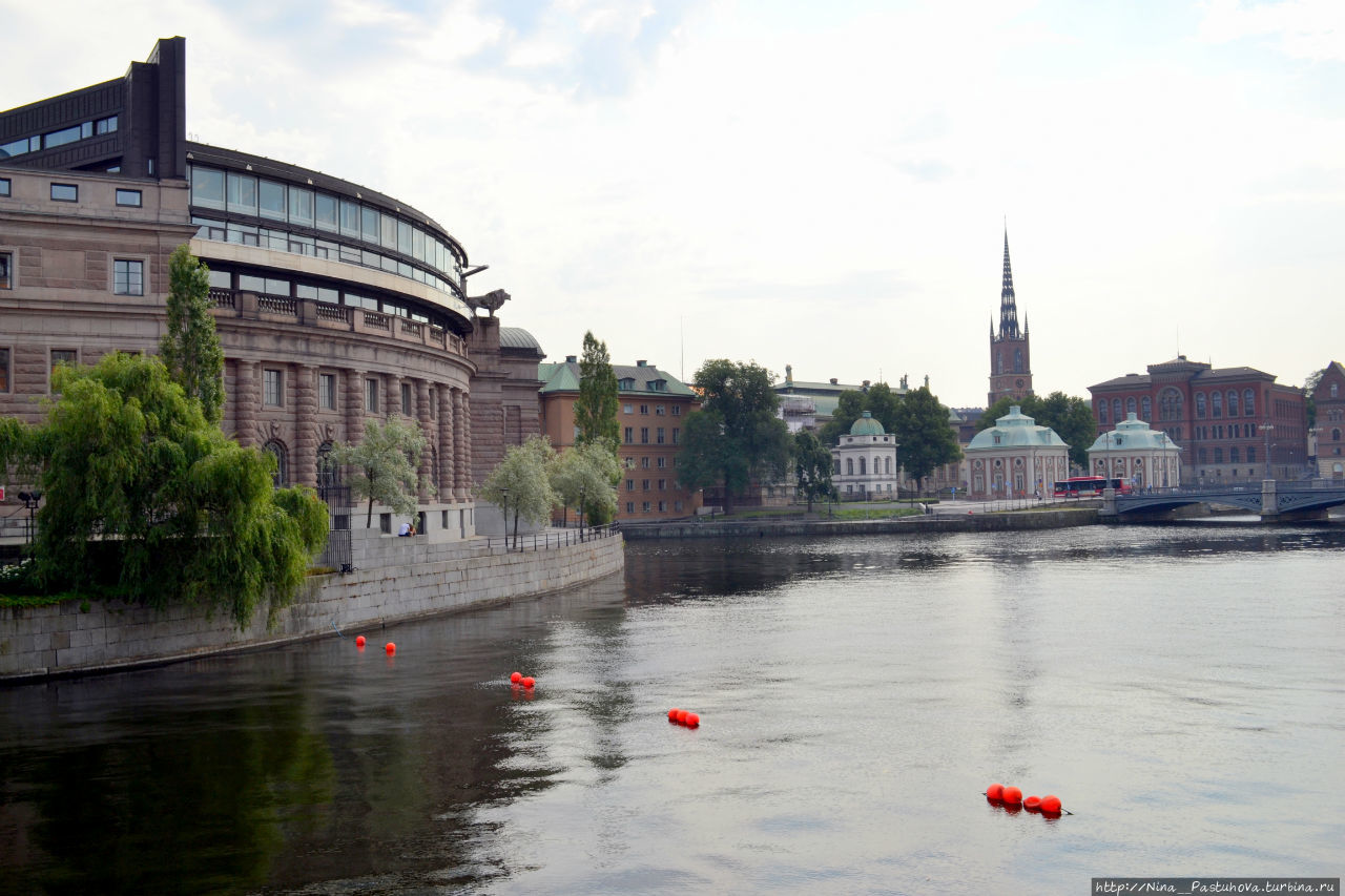 Где соединяются сладкие воды Меларен и солёные воды Балтики Стокгольм, Швеция