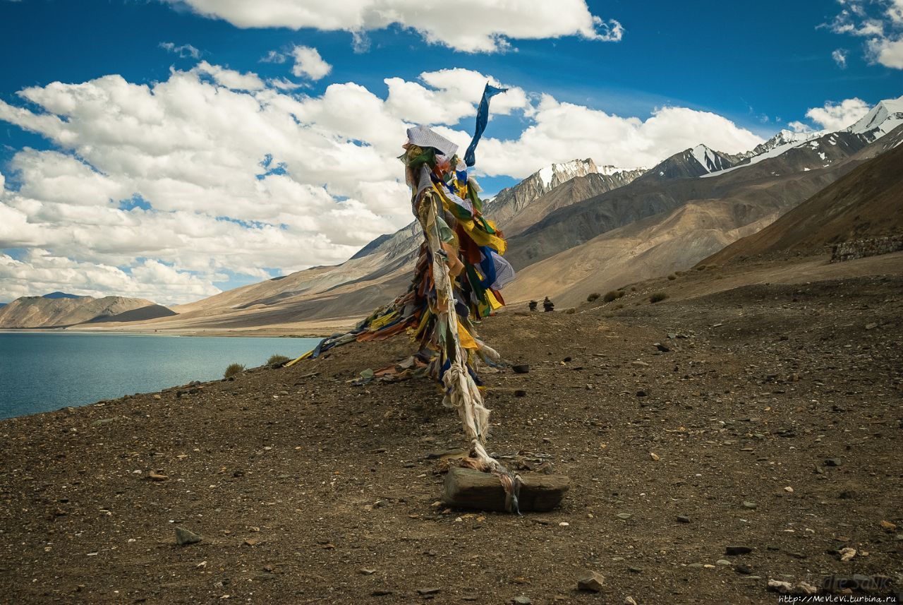 Озеро Пангонг Штат Джамму-и-Кашмир, Индия