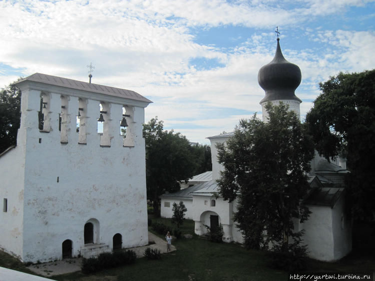 Такую архитектуру звонниц