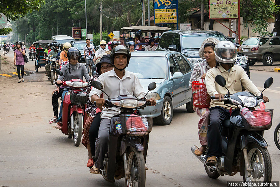 Пять минут на перекрестке Сиемреап, Камбоджа